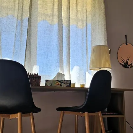 아파트 Nuci's Place 3, Cozy 1 Bedroom With Balcony Near Bllok *