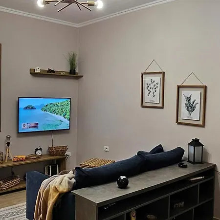 Appartement Nuci's Place 3, Cozy 1 Bedroom With Balcony Near Bllok