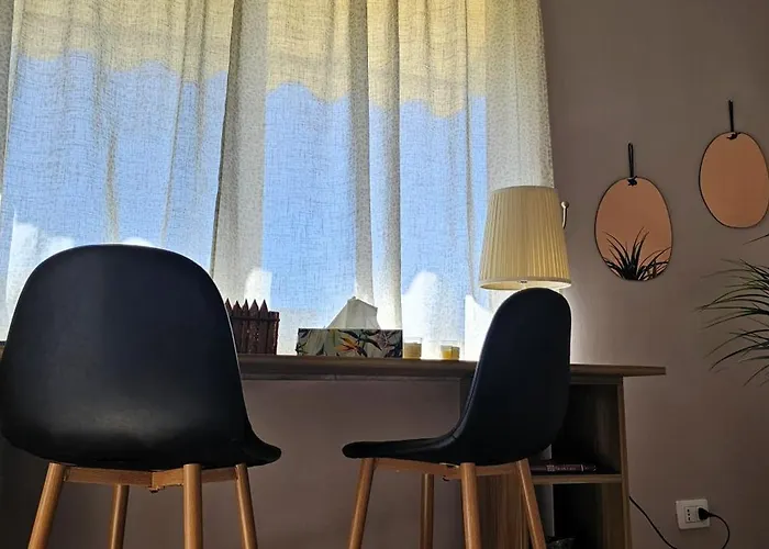 Апартаменты Nuci's Place 3, Cozy 1 Bedroom With Balcony Near Bllok *